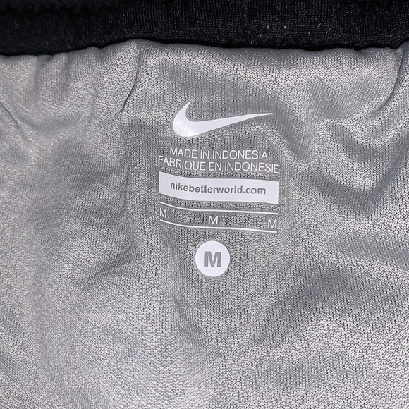 Nike black and pink running shorts - Picture 3 of 3